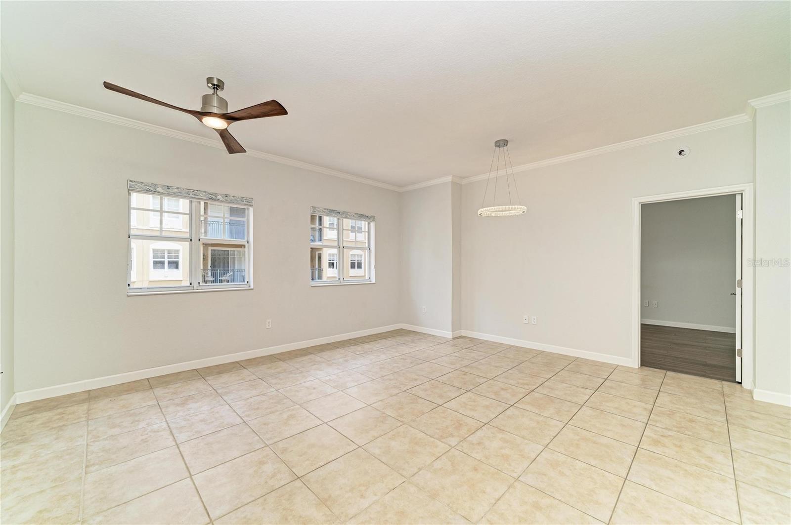 1064 N TAMIAMI TRL #1304, SARASOTA, FL, 34236