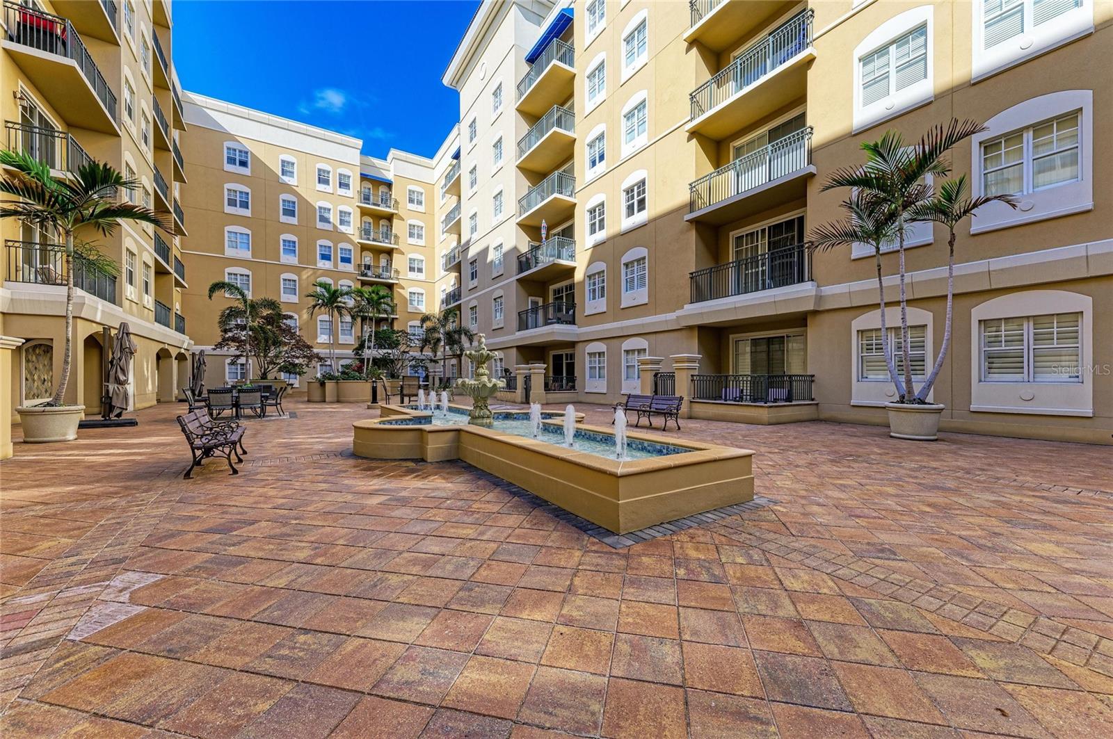 1064 N TAMIAMI TRL #1304, SARASOTA, FL, 34236