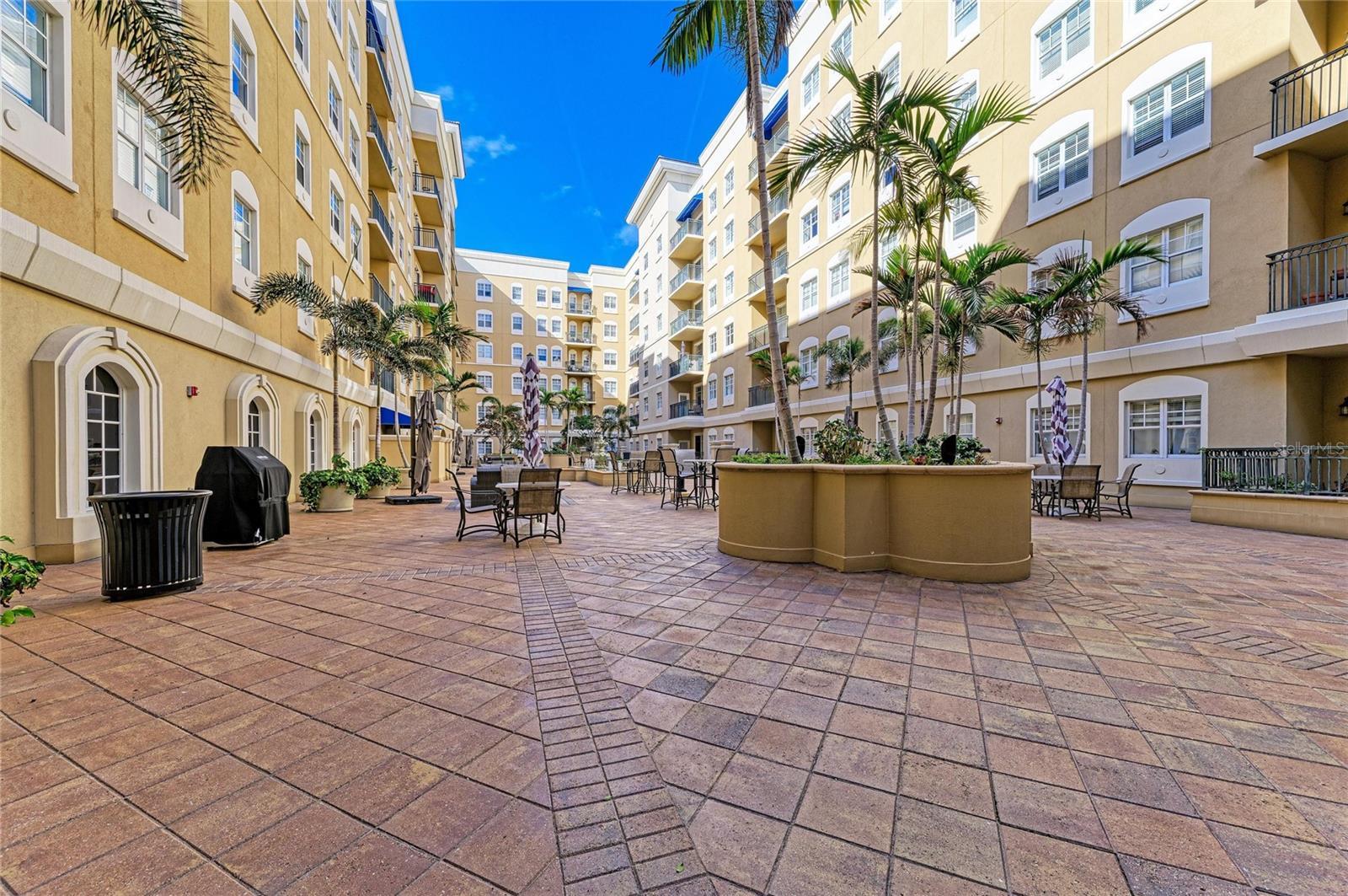 1064 N TAMIAMI TRL #1304, SARASOTA, FL, 34236