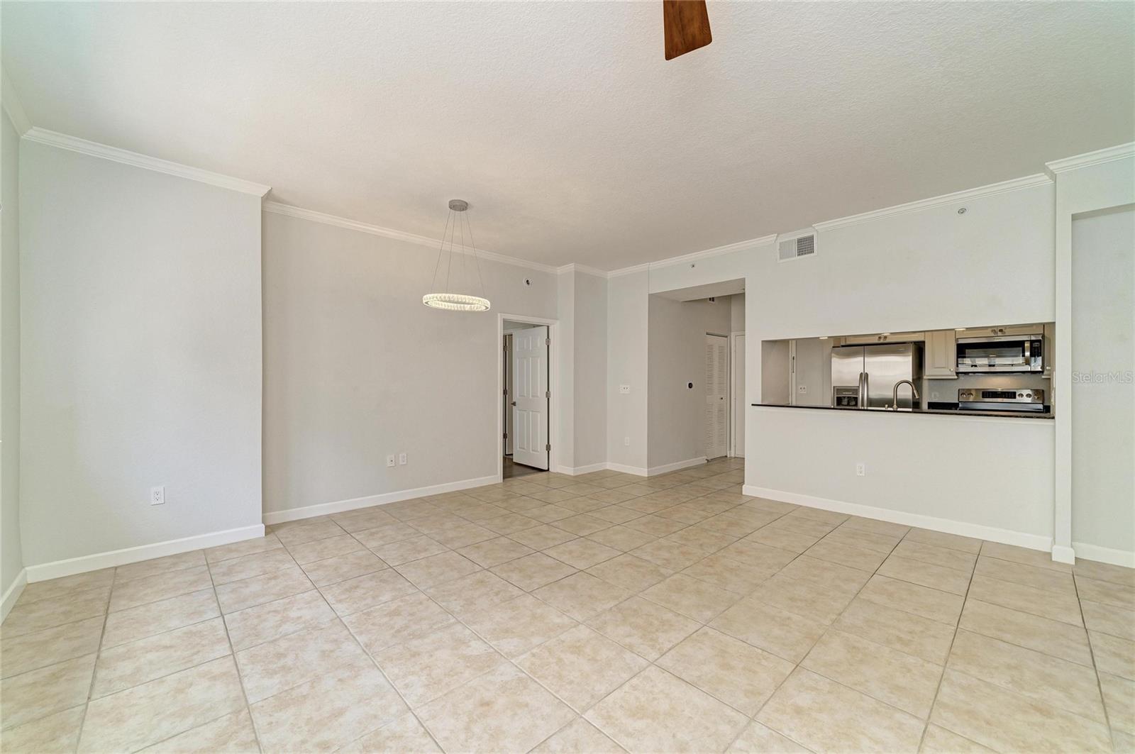 1064 N TAMIAMI TRL #1304, SARASOTA, FL, 34236
