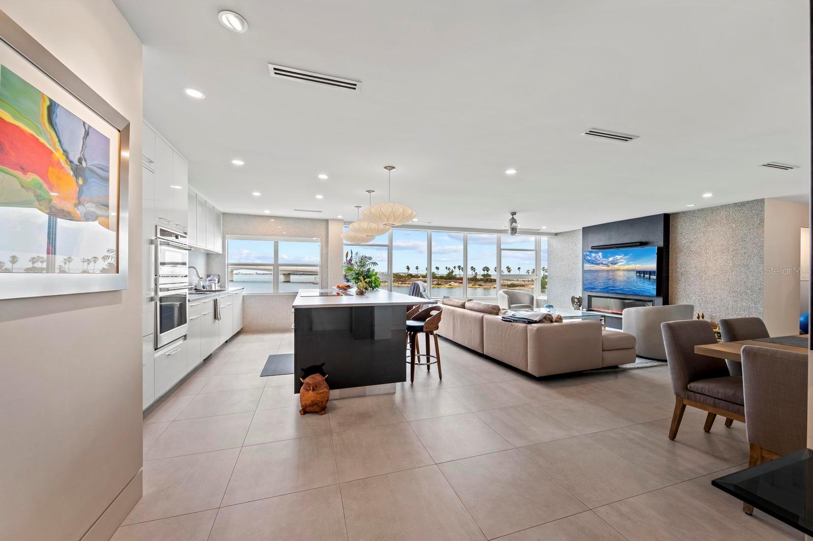 226 GOLDEN GATE PT #33, SARASOTA, FL, 34236