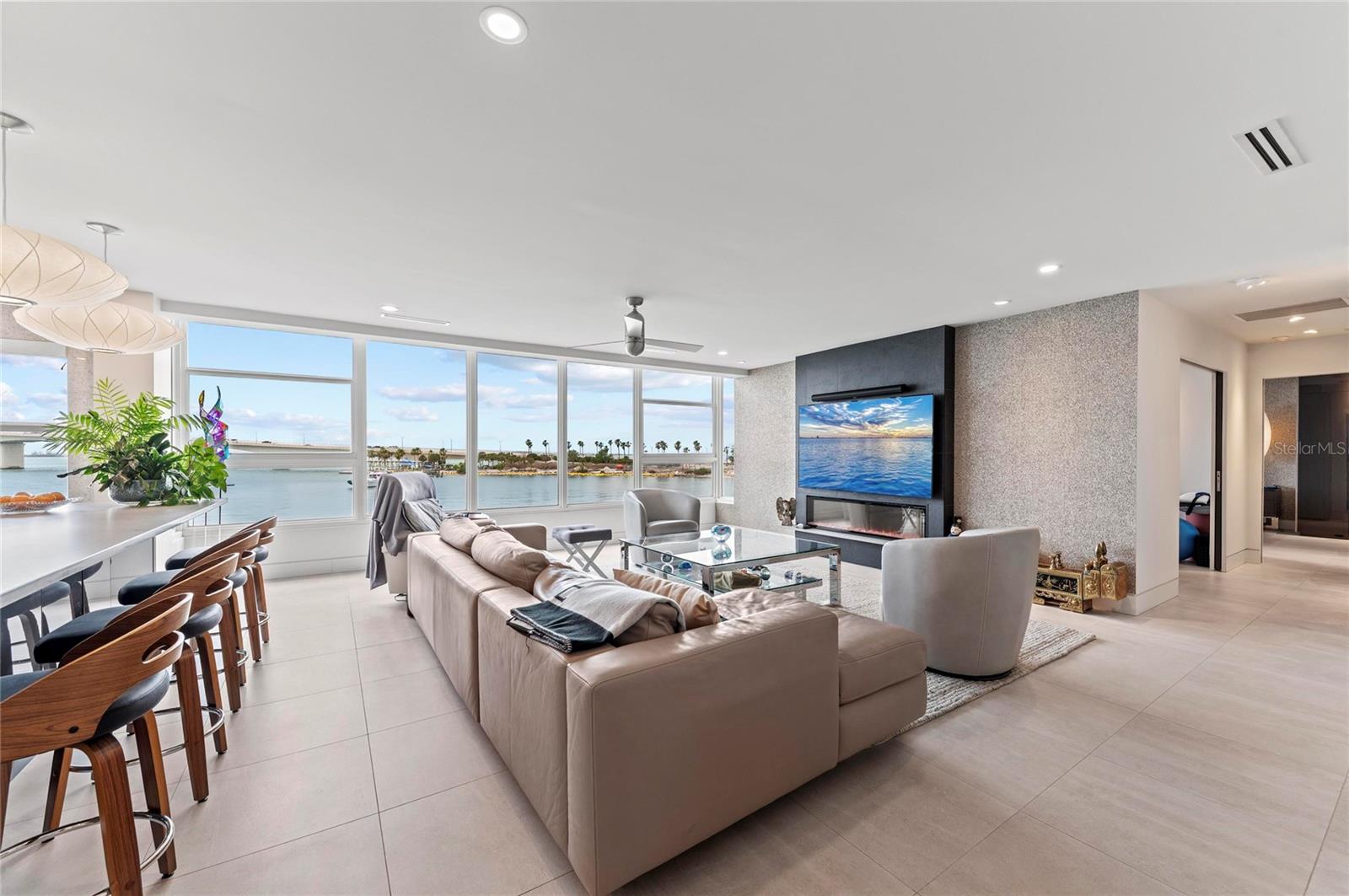 226 GOLDEN GATE PT #33, SARASOTA, FL, 34236