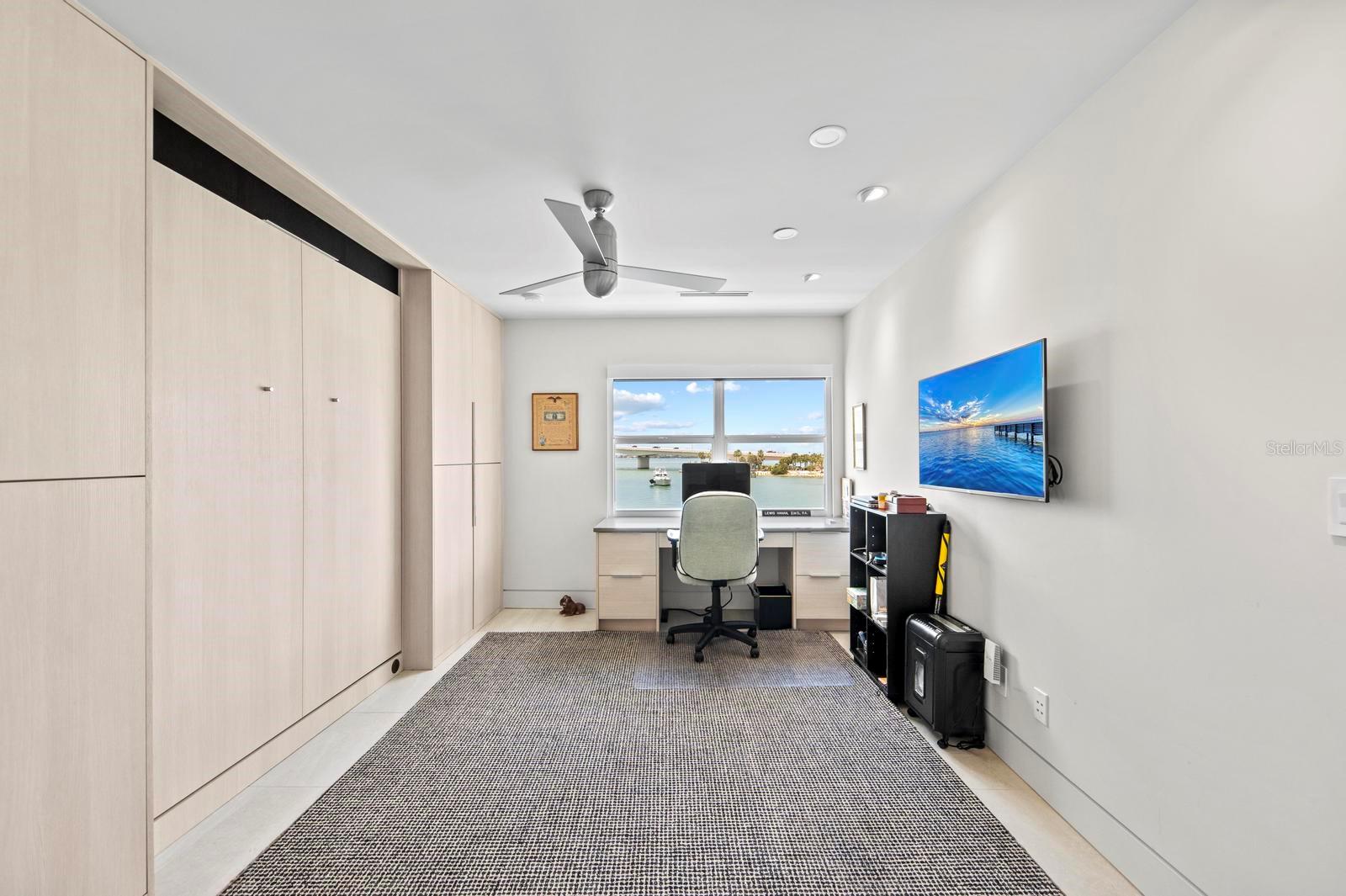 226 GOLDEN GATE PT #33, SARASOTA, FL, 34236