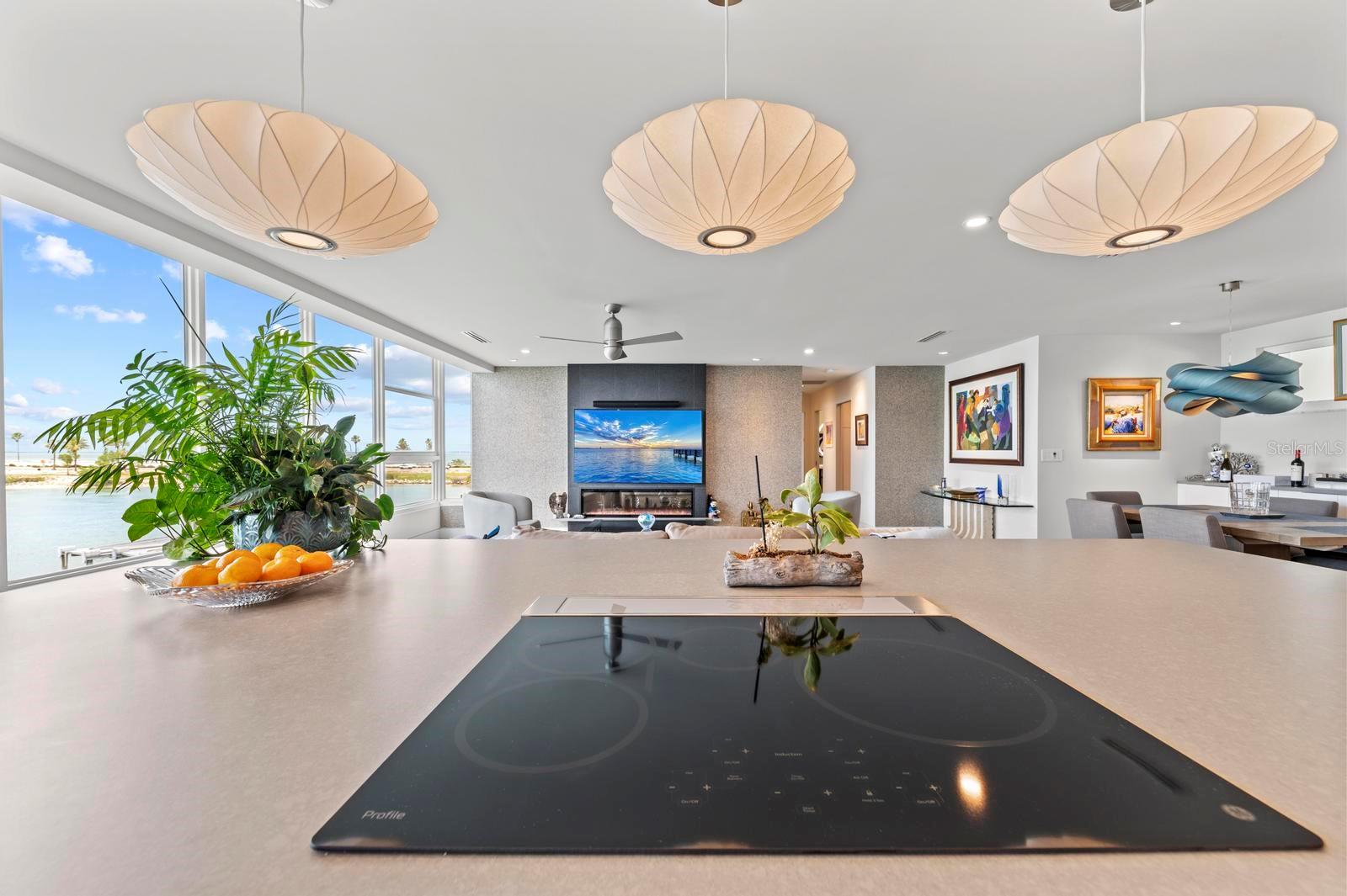 226 GOLDEN GATE PT #33, SARASOTA, FL, 34236
