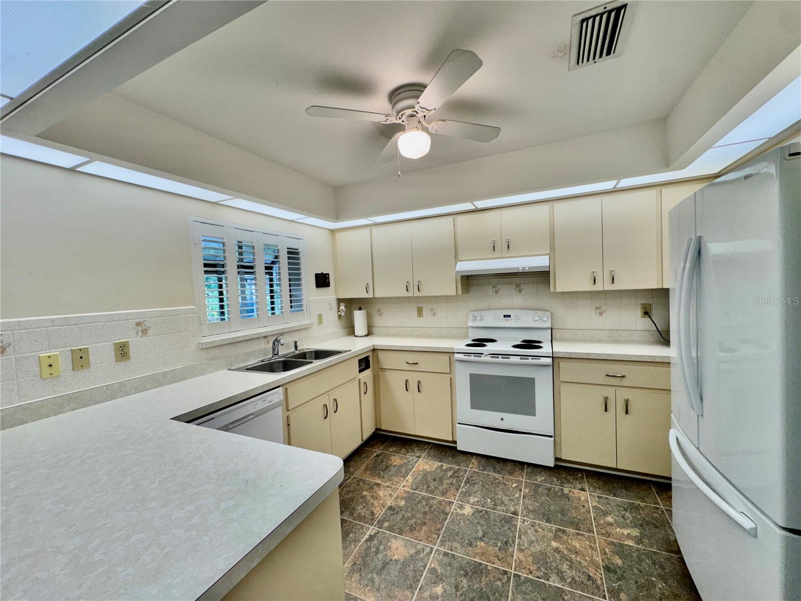3610 GARDEN LAKES IVY, BRADENTON, FL, 34203