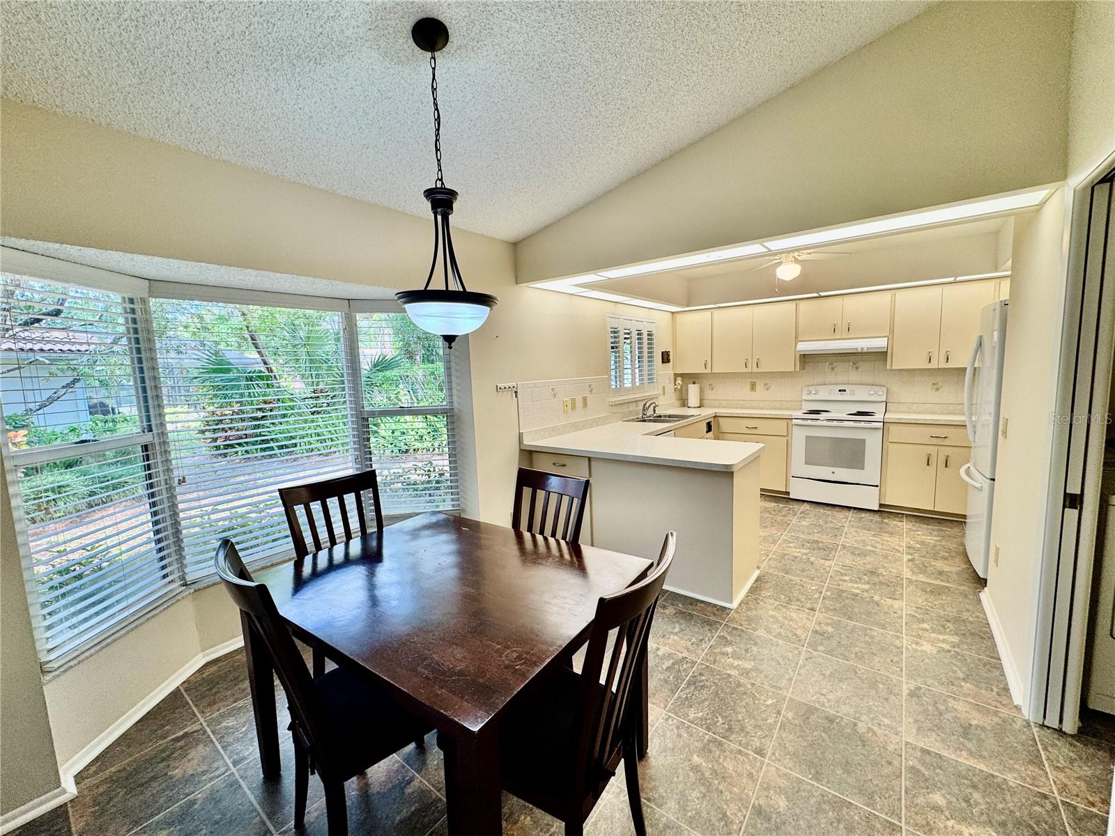 3610 GARDEN LAKES IVY, BRADENTON, FL, 34203