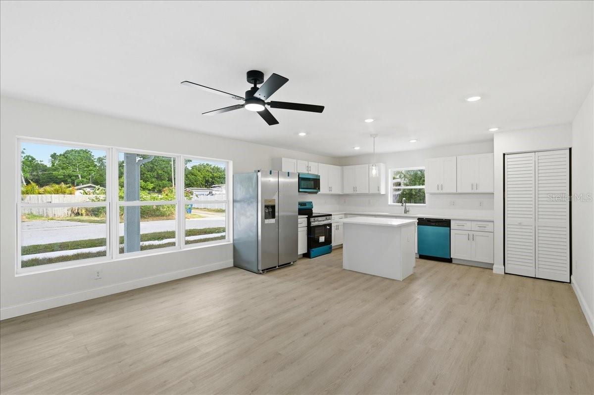 4651 22ND AVE N, ST PETERSBURG, FL, 33713