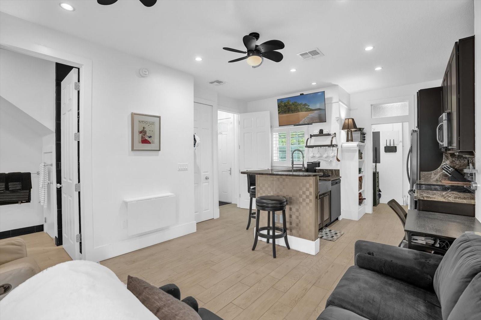 726/720 N PENNSYLVANIA AVE, WINTER PARK, FL, 32789