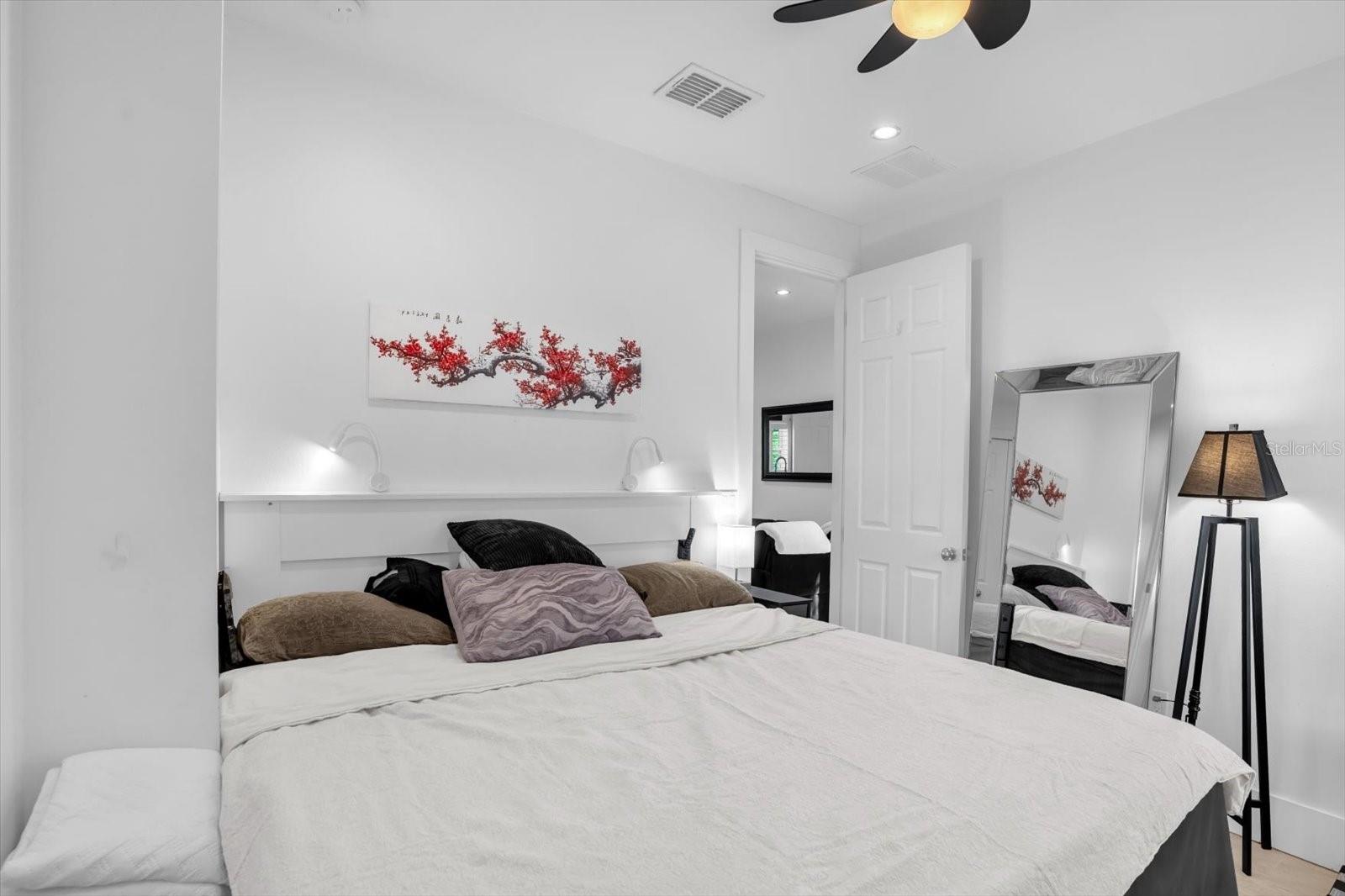 726/720 N PENNSYLVANIA AVE, WINTER PARK, FL, 32789