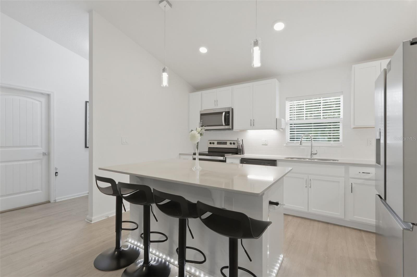 1 SERVICE TREE PL, PALM COAST, FL, 32164
