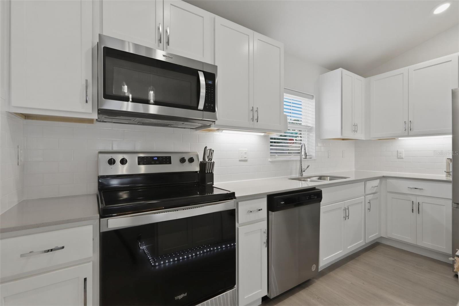 1 SERVICE TREE PL, PALM COAST, FL, 32164