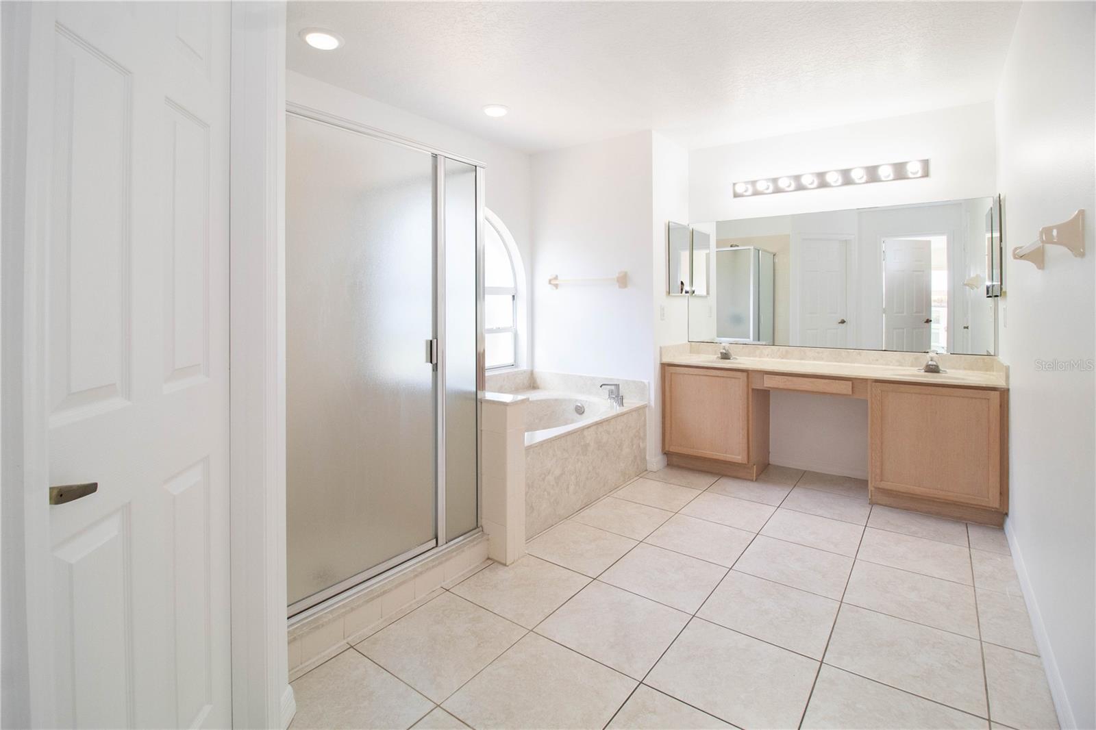 667 DOWNING CIR, DAVENPORT, FL, 33897