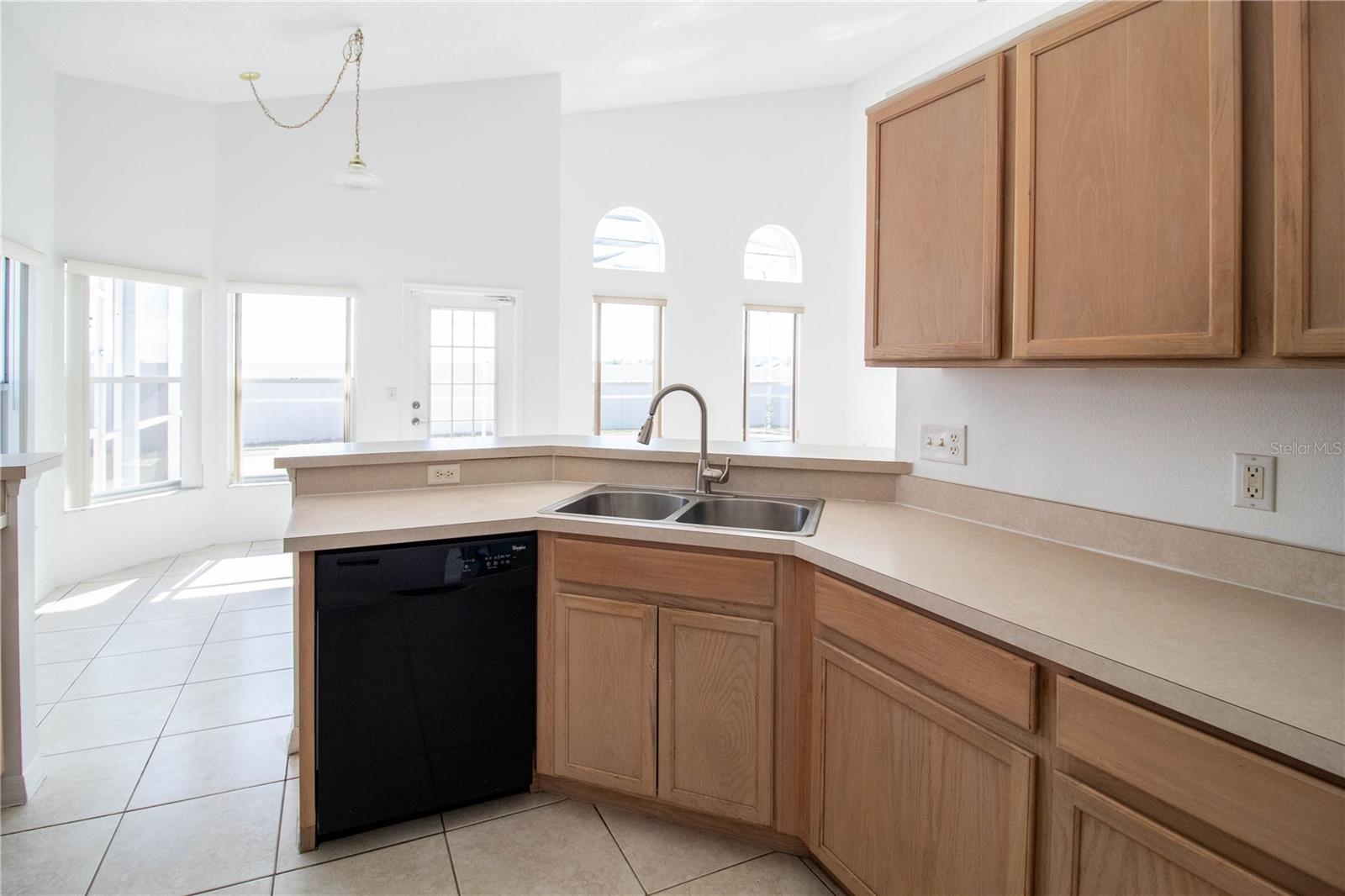 667 DOWNING CIR, DAVENPORT, FL, 33897