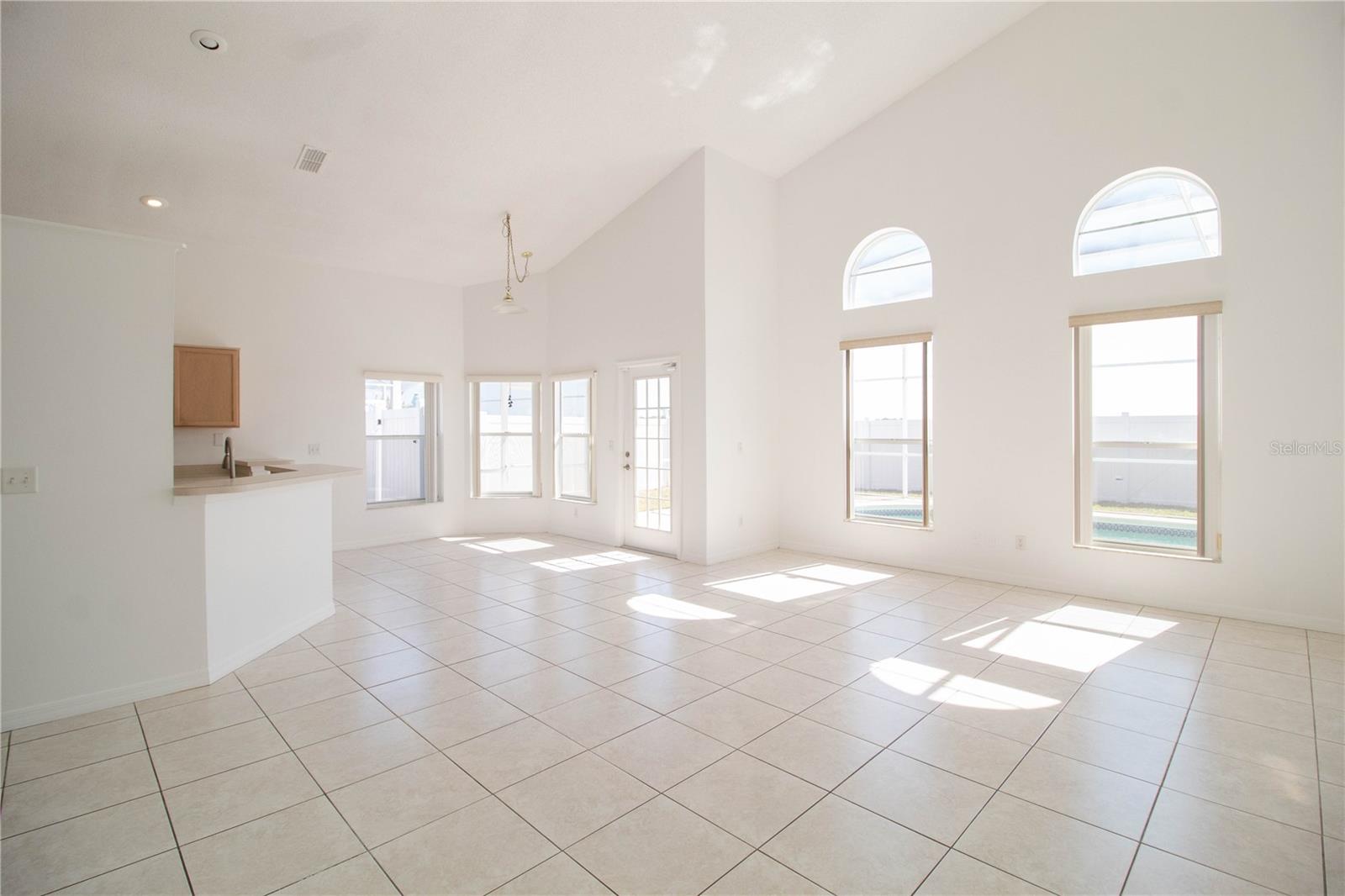 667 DOWNING CIR, DAVENPORT, FL, 33897