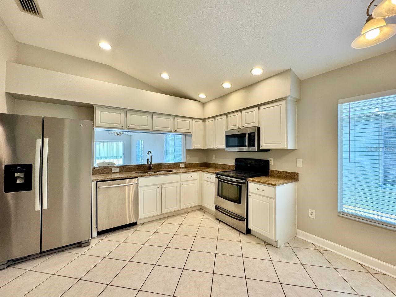 18112 CANAL POINTE ST, TAMPA, FL, 33647