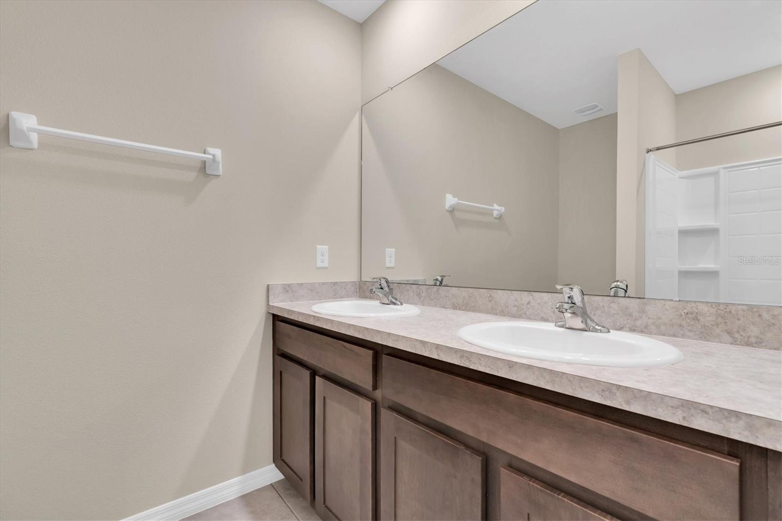 17070 OVAL RUM DR, WIMAUMA, FL, 33598