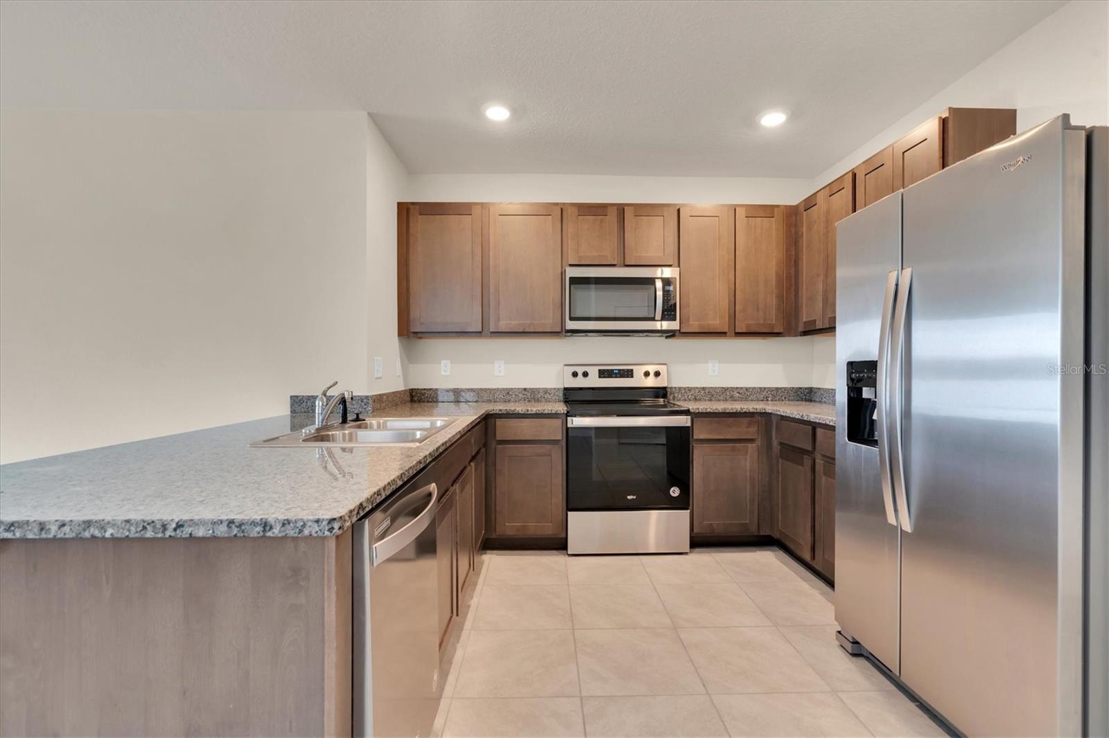 17070 OVAL RUM DR, WIMAUMA, FL, 33598