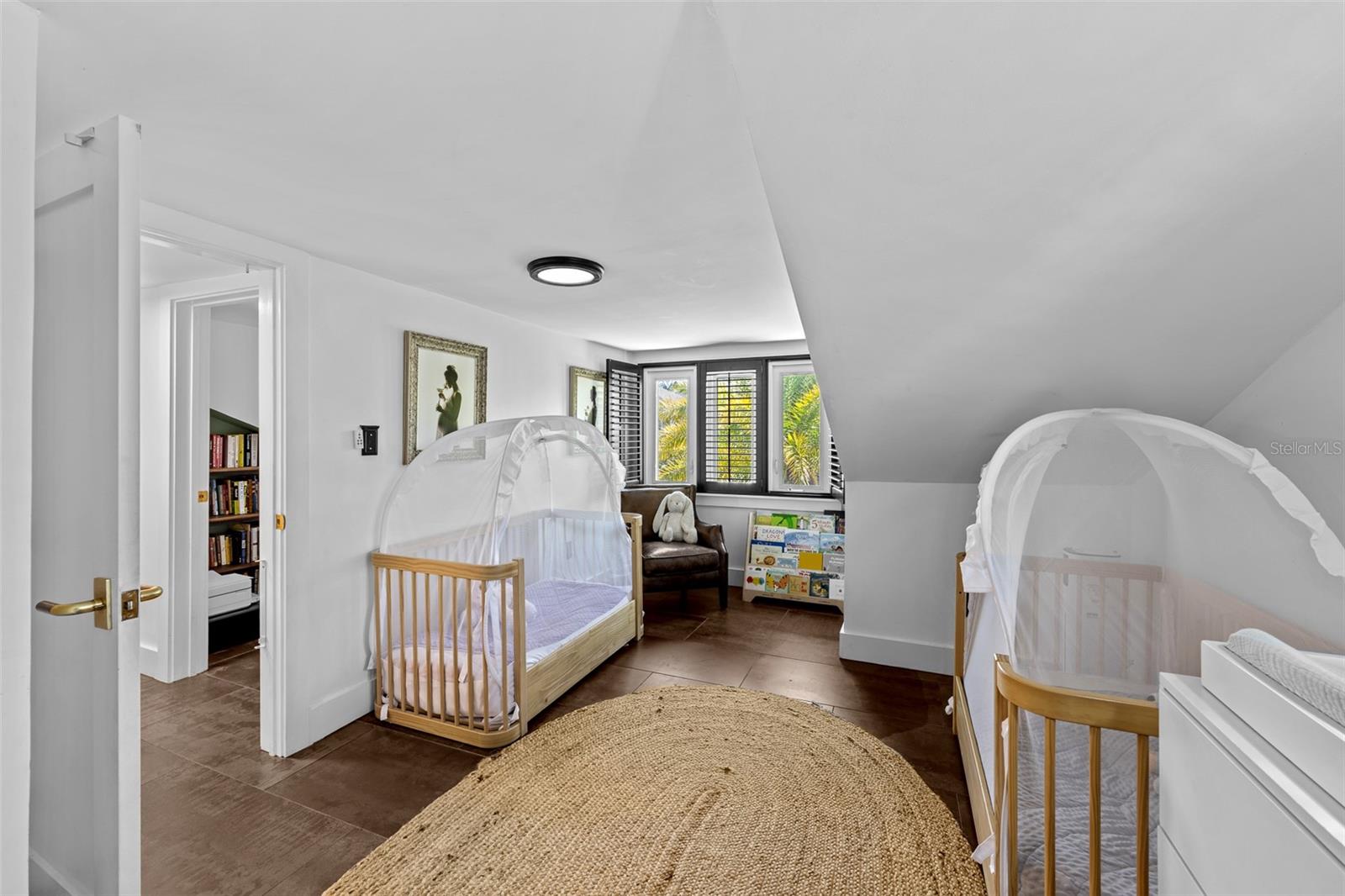 3213 W BARCELONA ST, TAMPA, FL, 33629