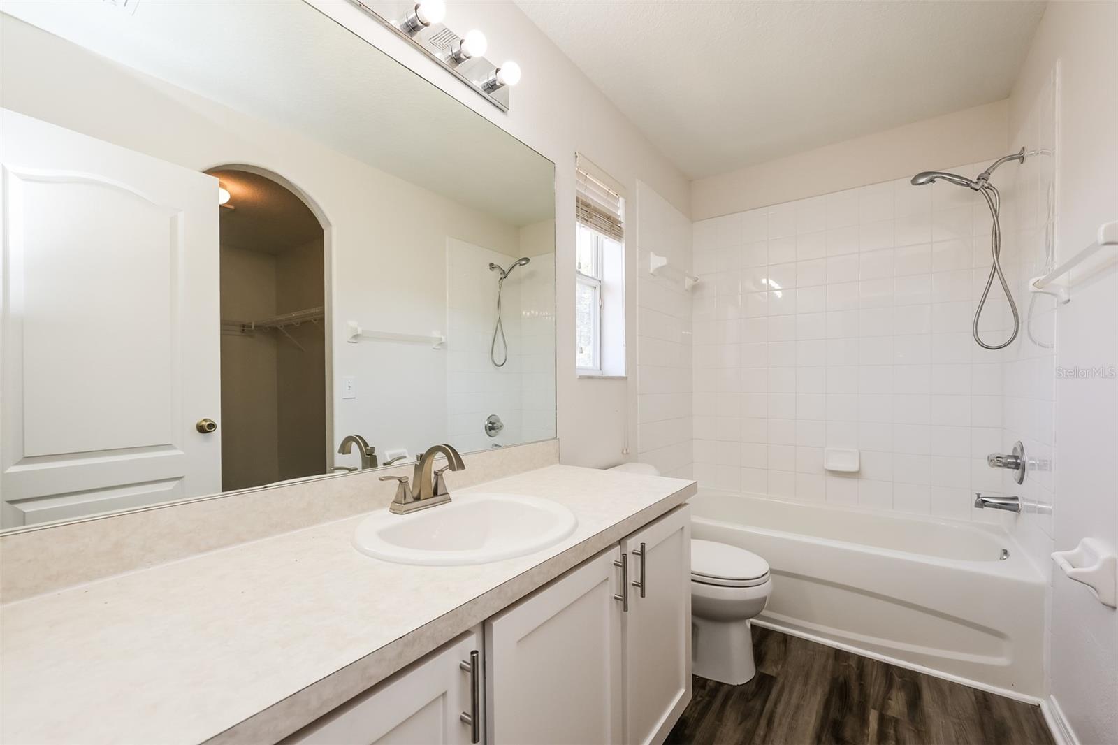 7840 BRISTOL PARK DR, APOLLO BEACH, FL, 33572