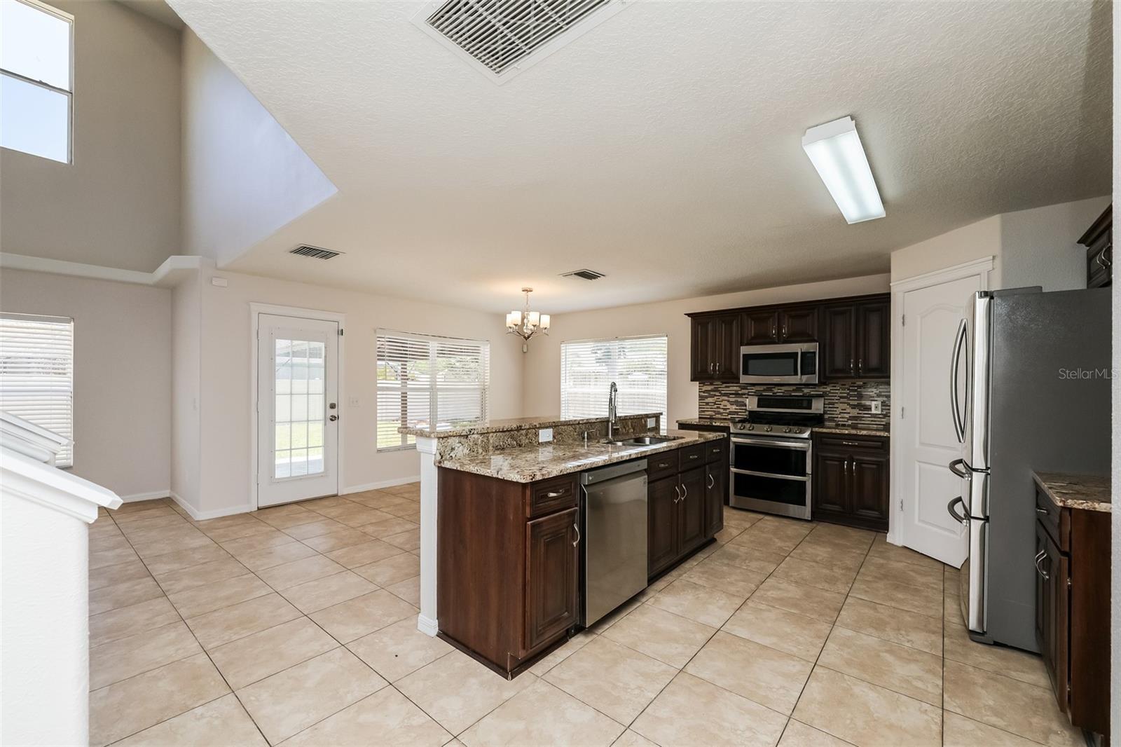 7840 BRISTOL PARK DR, APOLLO BEACH, FL, 33572