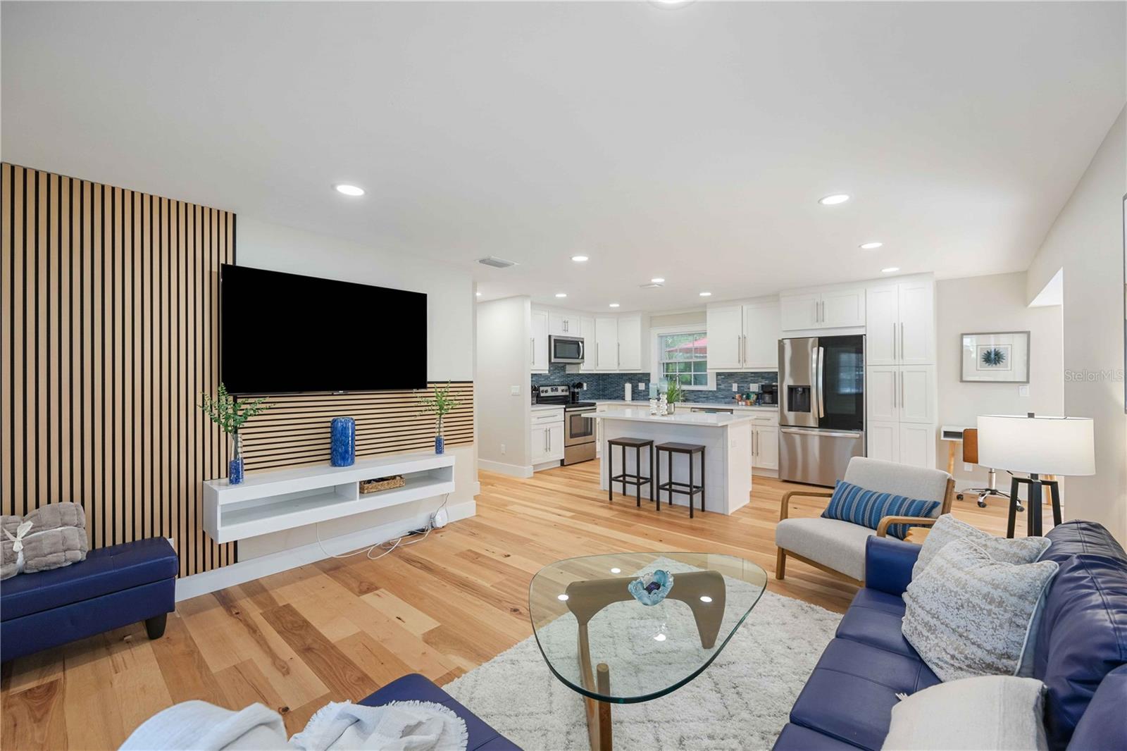 2205 FLOYD ST, SARASOTA, FL, 34239