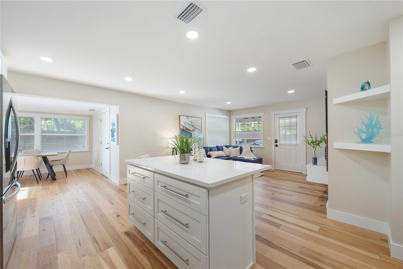 2205 FLOYD ST, SARASOTA, FL, 34239