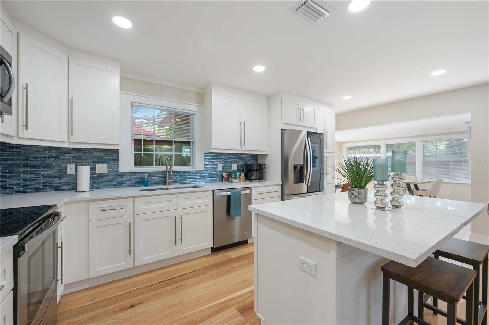 2205 FLOYD ST, SARASOTA, FL, 34239