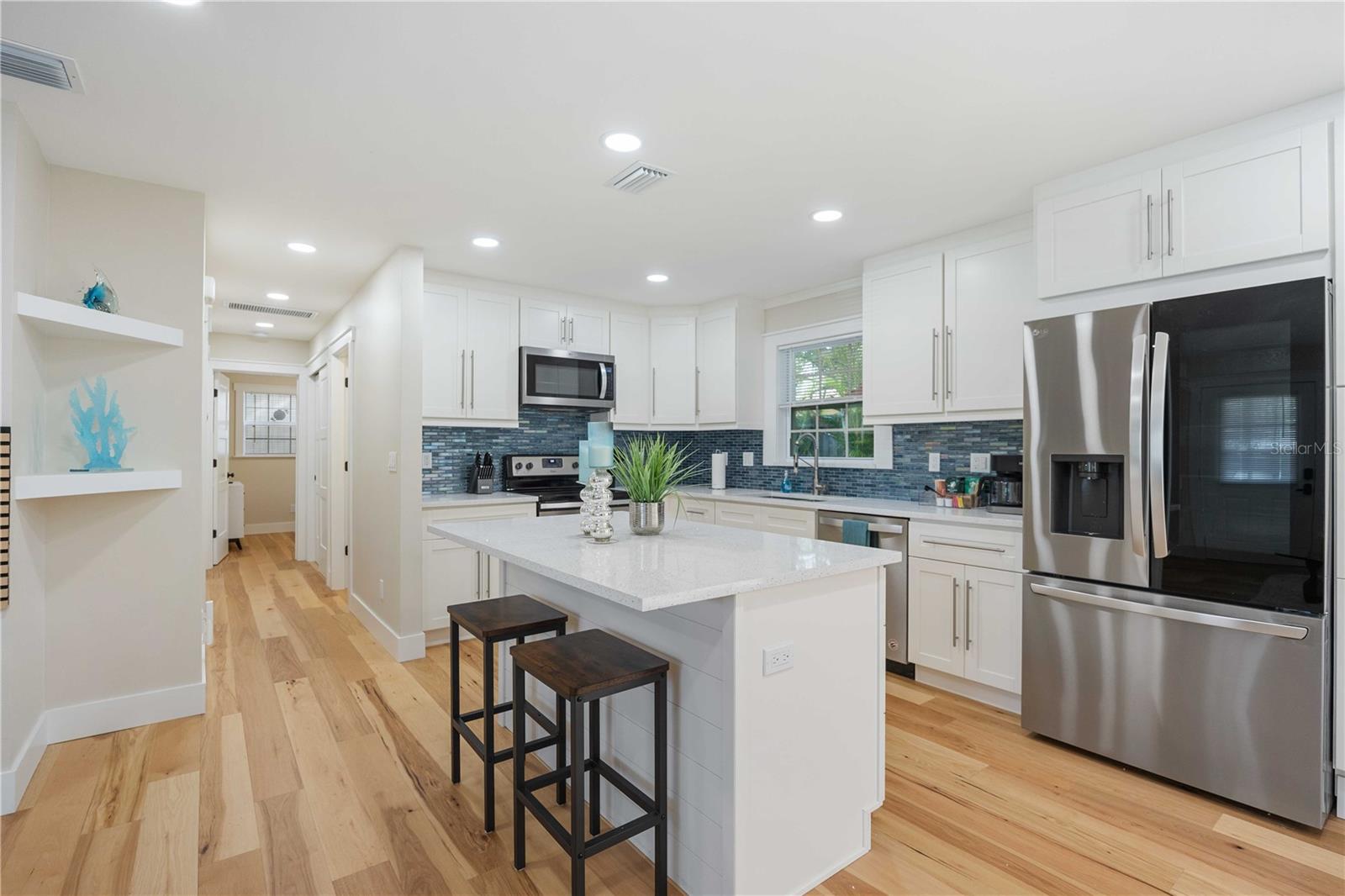 2205 FLOYD ST, SARASOTA, FL, 34239