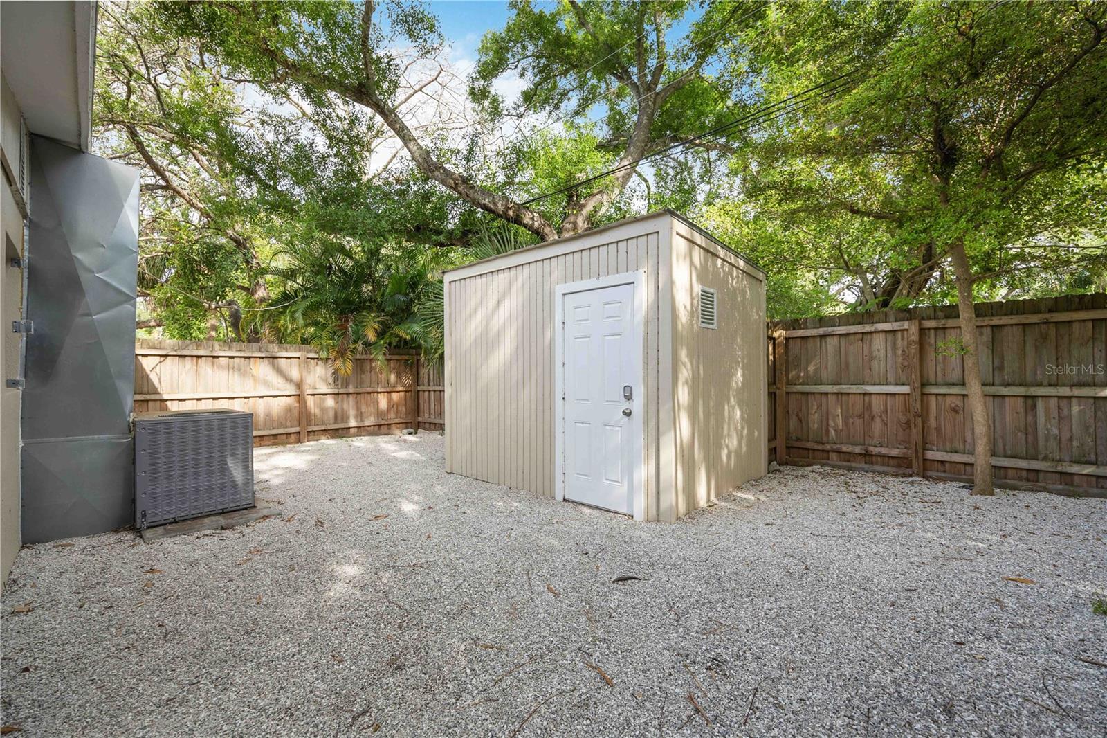 2205 FLOYD ST, SARASOTA, FL, 34239