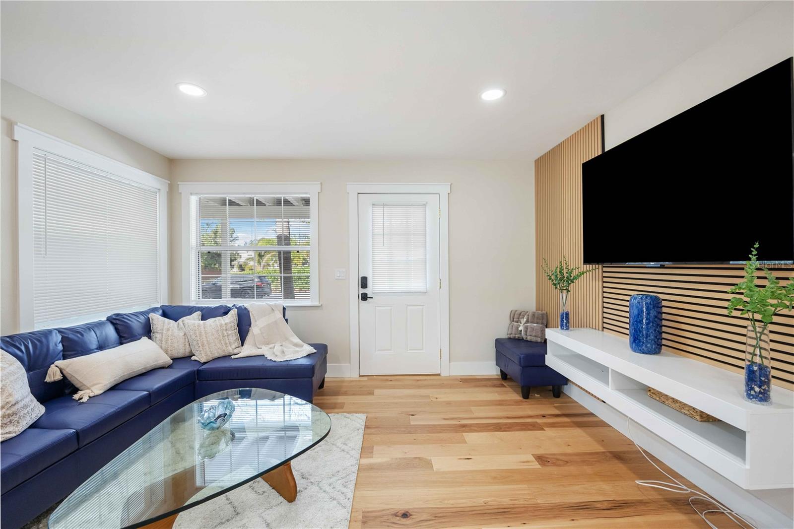 2205 FLOYD ST, SARASOTA, FL, 34239