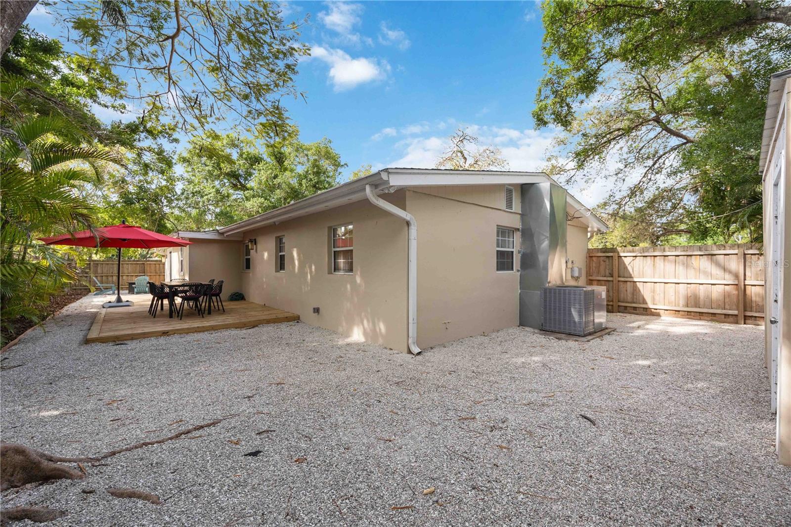 2205 FLOYD ST, SARASOTA, FL, 34239