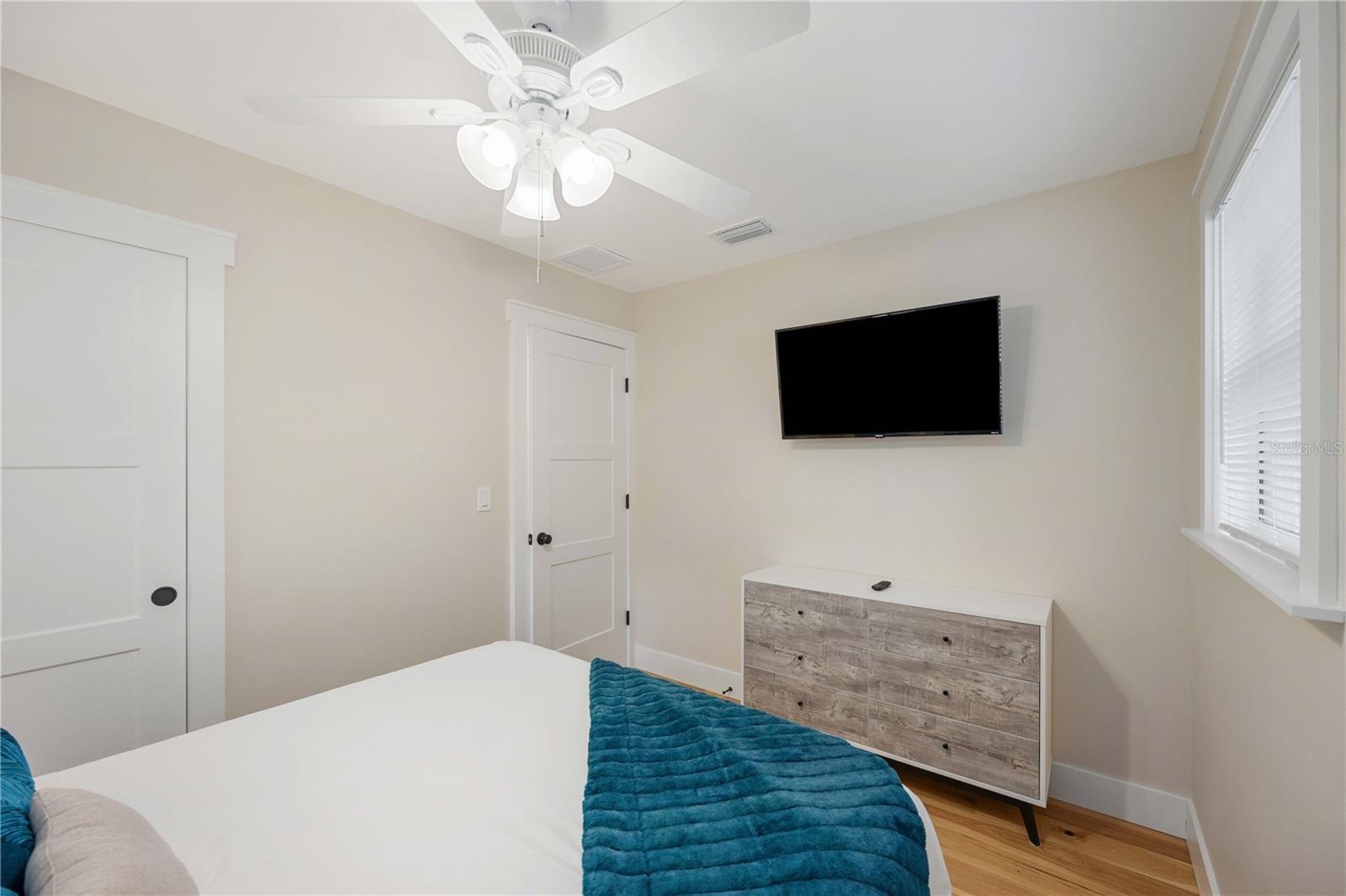 2205 FLOYD ST, SARASOTA, FL, 34239