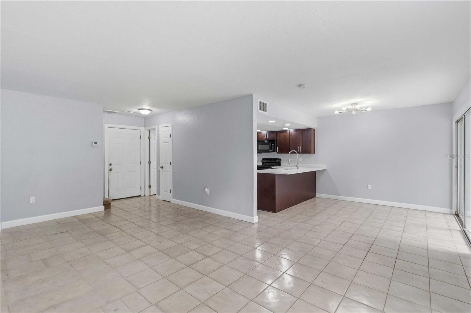 1125 LONGFELLOW WAY #125-B, SARASOTA, FL, 34243