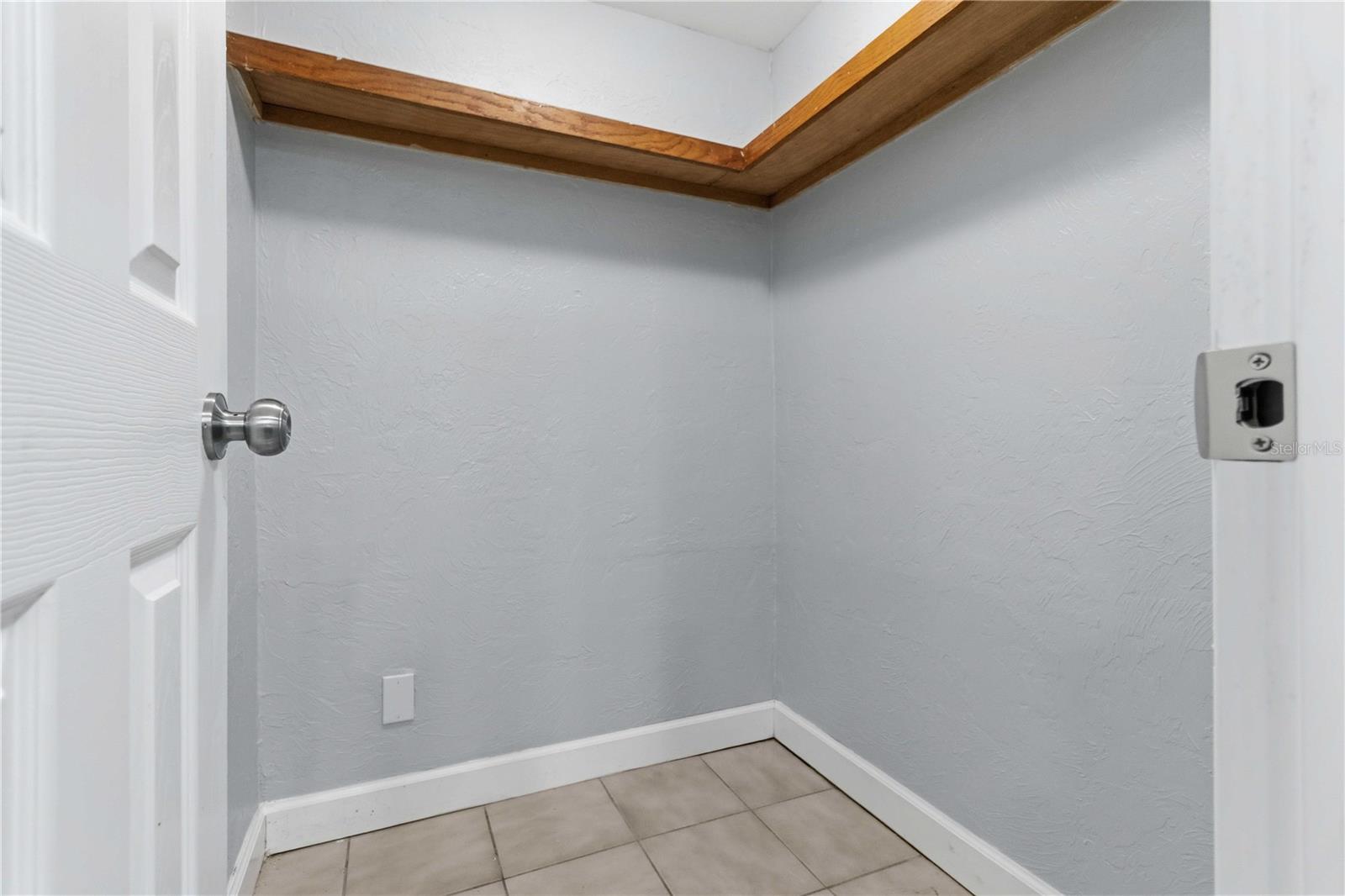 1125 LONGFELLOW WAY #125-B, SARASOTA, FL, 34243