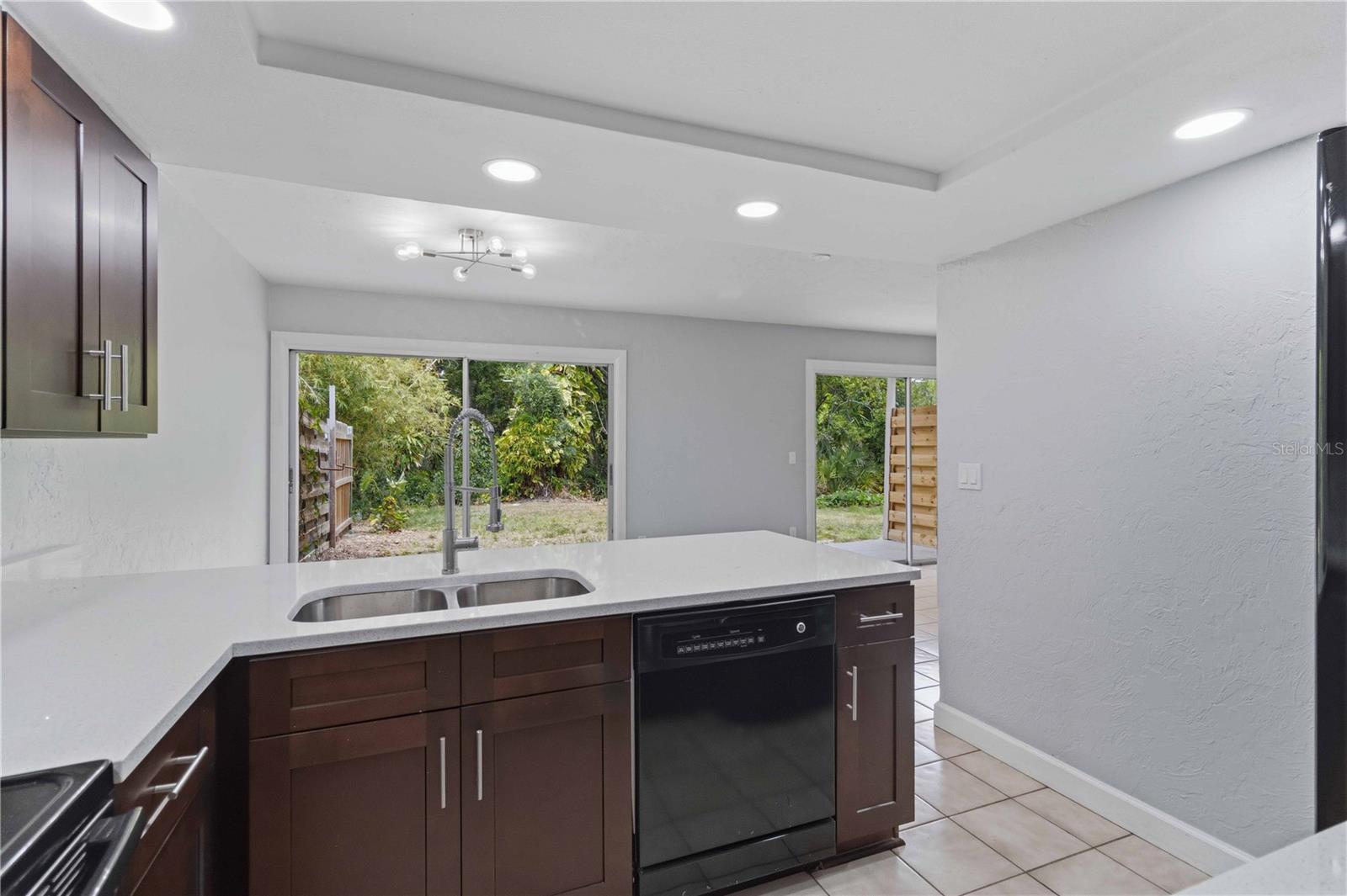 1125 LONGFELLOW WAY #125-B, SARASOTA, FL, 34243