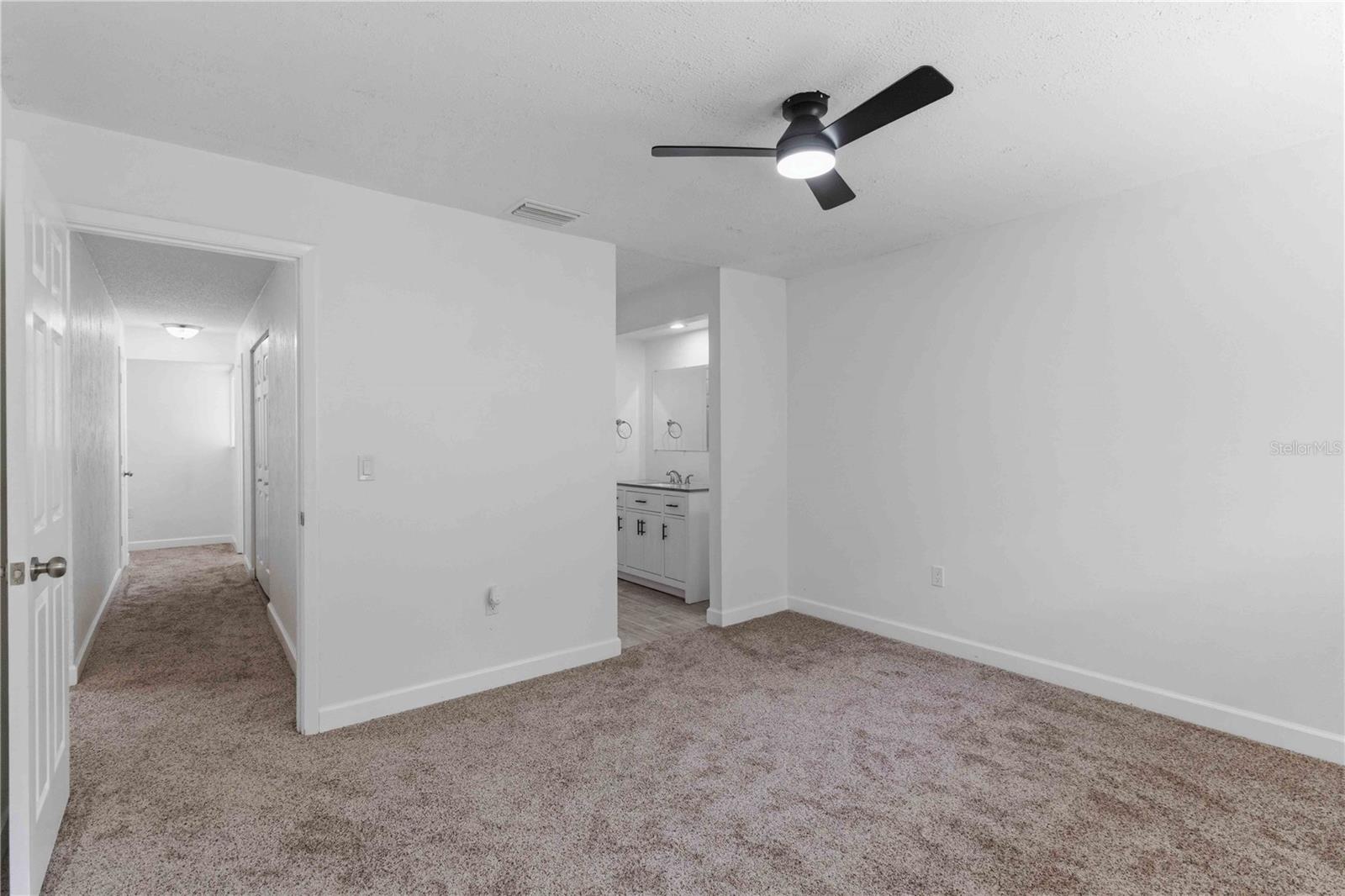 1125 LONGFELLOW WAY #125-B, SARASOTA, FL, 34243