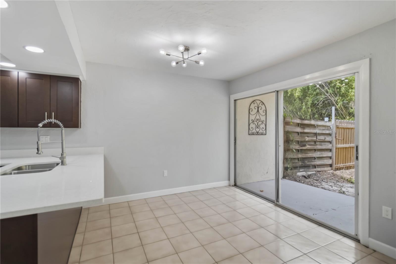 1125 LONGFELLOW WAY #125-B, SARASOTA, FL, 34243