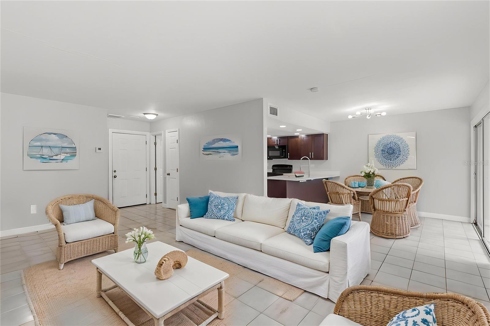 1125 LONGFELLOW WAY #125-B, SARASOTA, FL, 34243