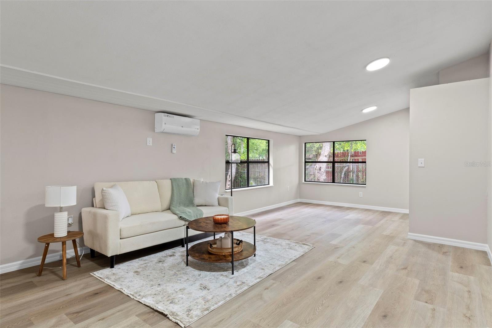 8017 E SKYLINE LN, FLORAL CITY, FL, 34436