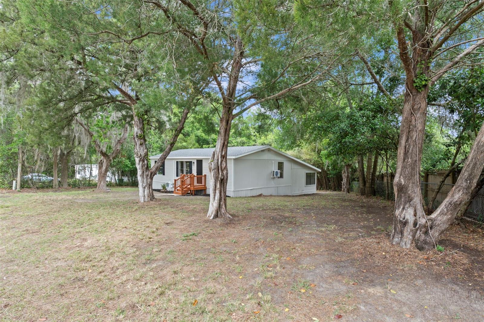 8017 E SKYLINE LN, FLORAL CITY, FL, 34436