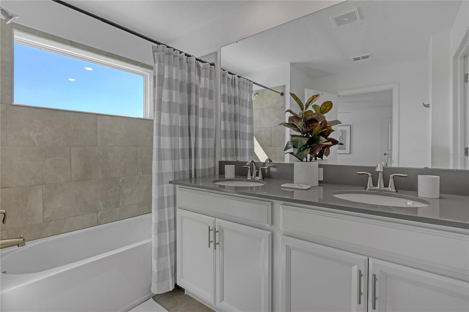 1136 KINGSBARN ST, DAVENPORT, FL, 33896