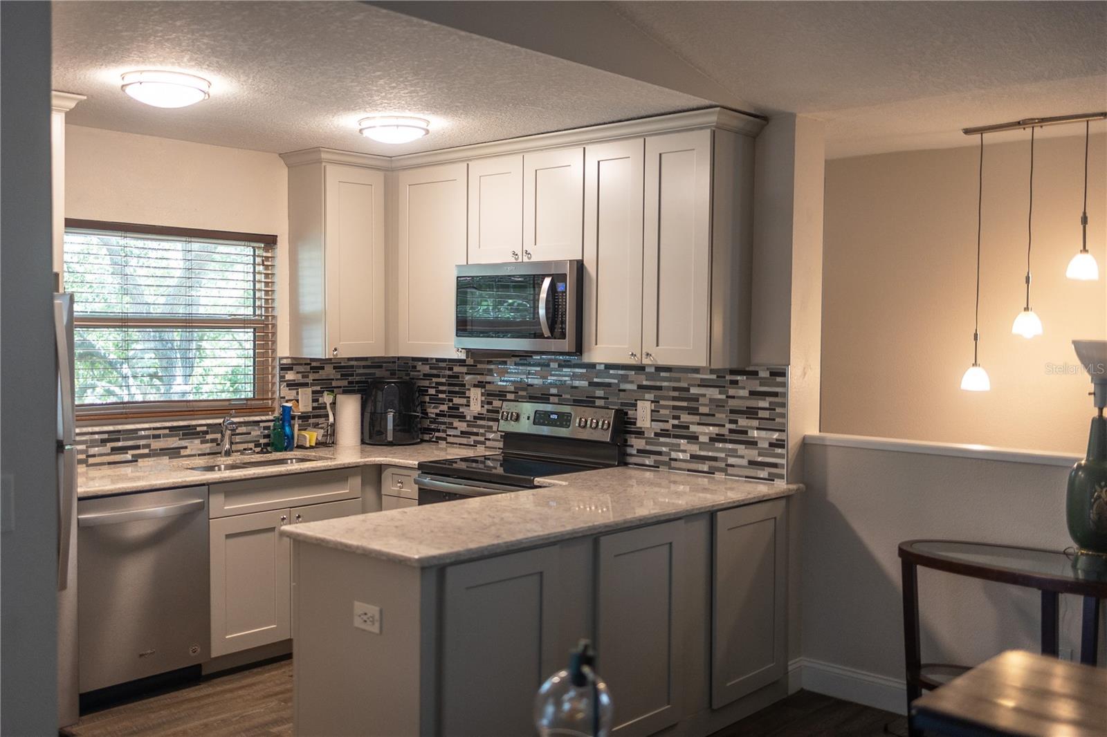 500 SANTA CRUZ PL NE #E, ST PETERSBURG, FL, 33703
