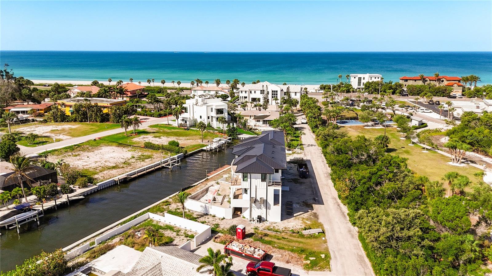 530 JESSMYTH DR, LONGBOAT KEY, FL, 34228