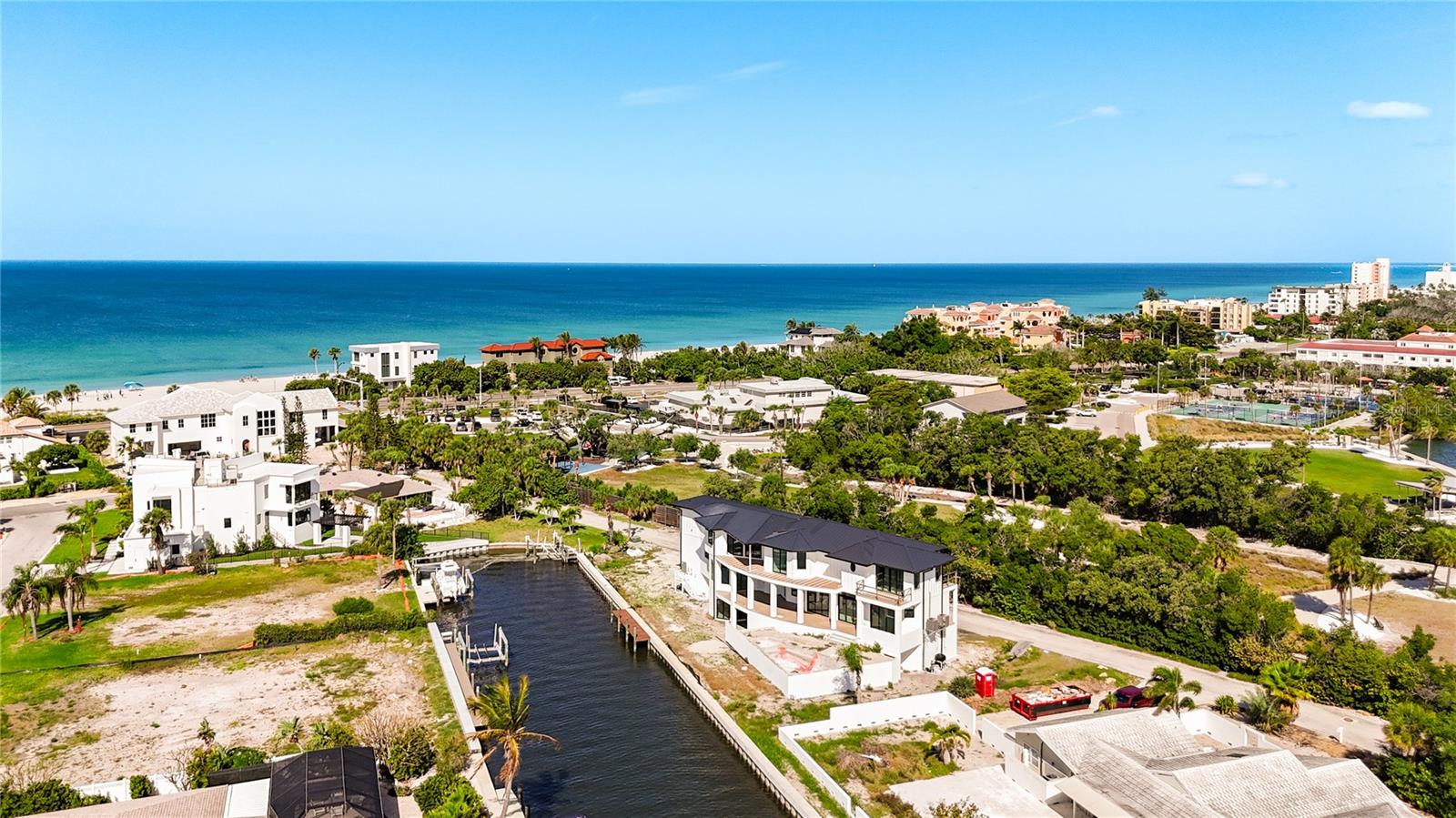 530 JESSMYTH DR, LONGBOAT KEY, FL, 34228