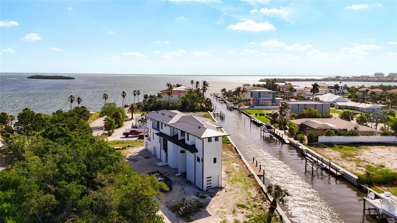 530 JESSMYTH DR, LONGBOAT KEY, FL, 34228