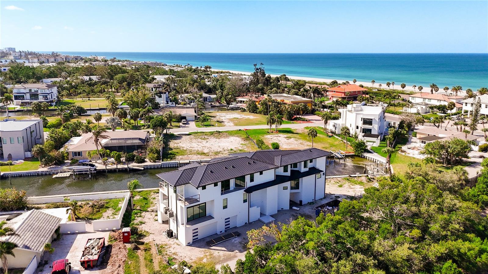 530 JESSMYTH DR, LONGBOAT KEY, FL, 34228