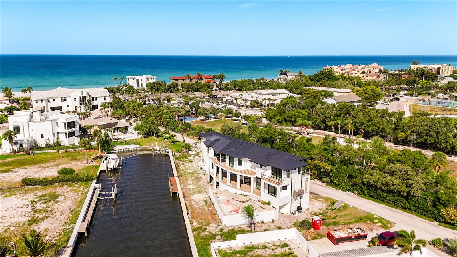 530 JESSMYTH DR, LONGBOAT KEY, FL, 34228