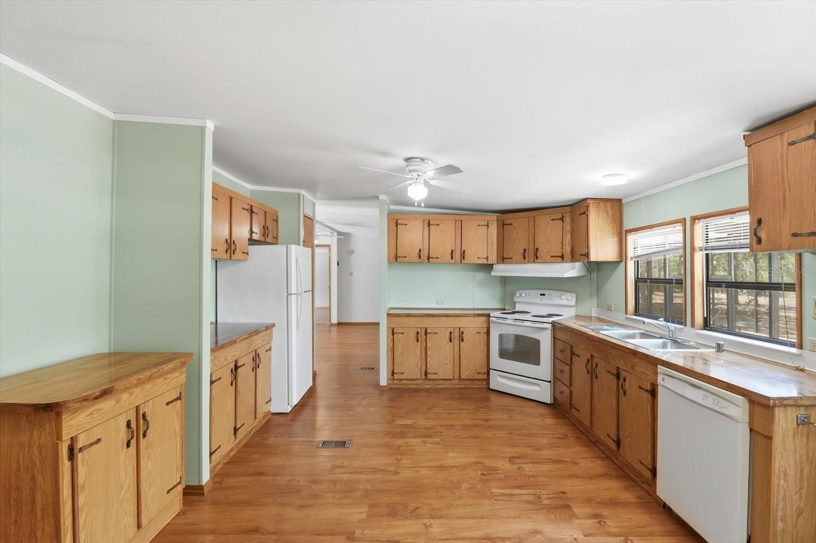 5828 S OLDFIELD AVE, HOMOSASSA, FL, 34446