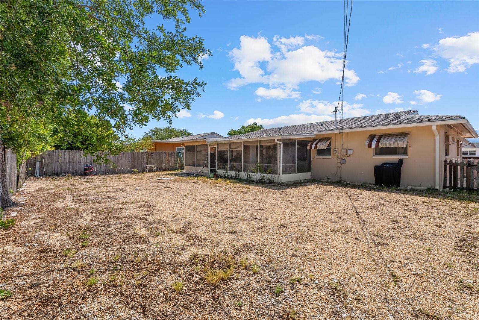 2124 GREENBRIAR BLVD, CLEARWATER, FL, 33763