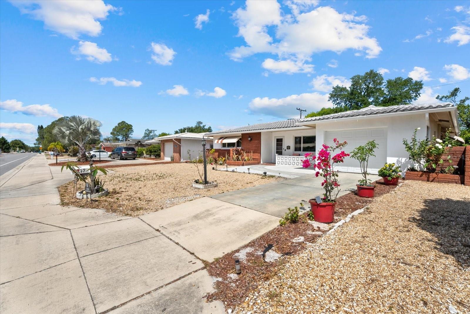 2124 GREENBRIAR BLVD, CLEARWATER, FL, 33763